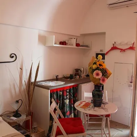 Apartment Monolocale Piano Terra Casa Viola- Loc Breve